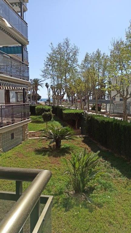 Apartamento En 1ª Linea De Mar En Салоу Экстерьер фото